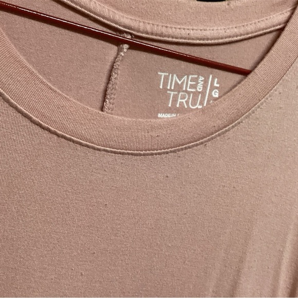 3/$10 TIME & TRU SLEEVELESS HOUSE DRESSES WITH SIDE POCKET, WORN SIZE LARGE - Picture 3 of 7